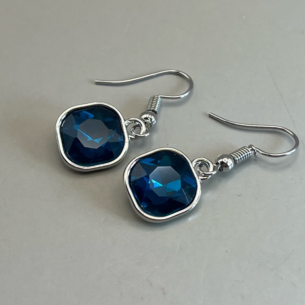 Elegant Blue Crystal Drop Earrings